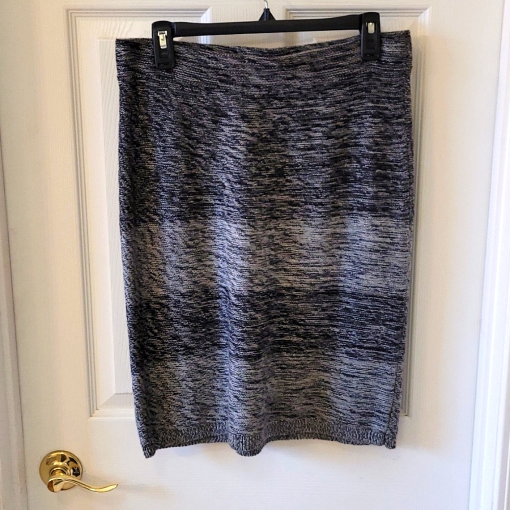 Black and Gray Knit Pencil Skirt